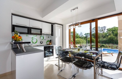 Malinska-Dubasnica Villa | New stone villa with pool, in a quiet location - TRAVELER Reiseburo Krk - ID 2163
