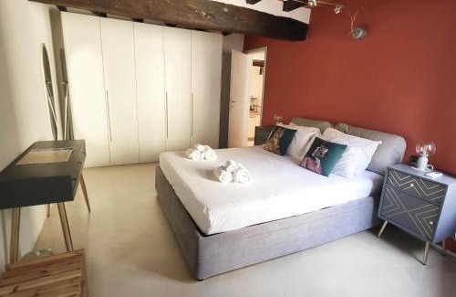 Parma City Centre Apartment | New Street House
