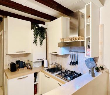 Parma City Centre Apartment | New Street House