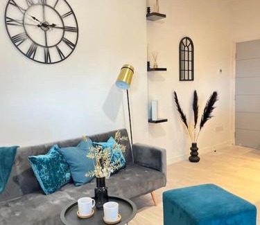 Offerton Apartment | New Studio Apt Central》Private》 Free Parking》WiFi