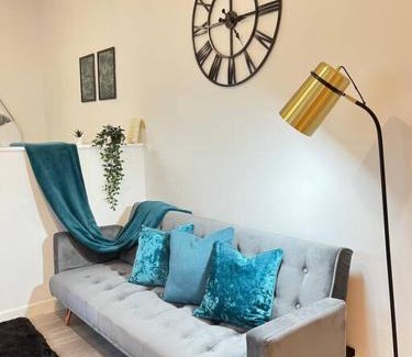 Offerton Apartment | New Studio Apt Central》Private》 Free Parking》WiFi