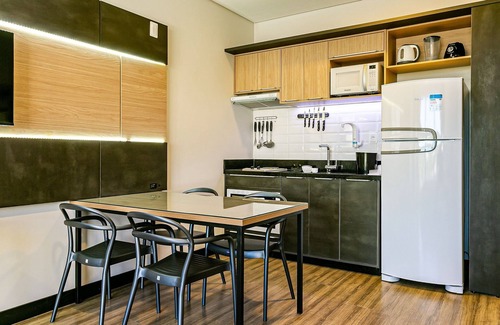 Ingleses Centro Apartment | New Studio Well Located 750m From the Beach Sti209
