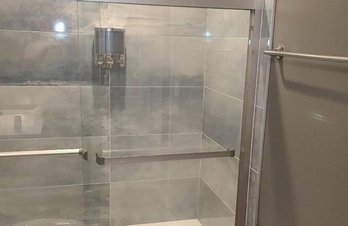 Bensenville Condo | New Stunning 2BED 2BATH Apartment. Close to METRA, O'Hare and Rivers Casino