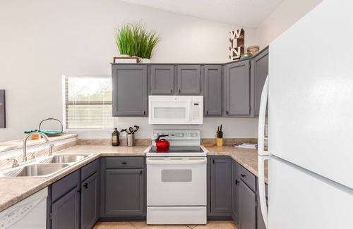 Fountain Hills House | NEW Stunning Fountain Hills Home - 3BED/2BA (Sleeps 8 + Foosball Table!)