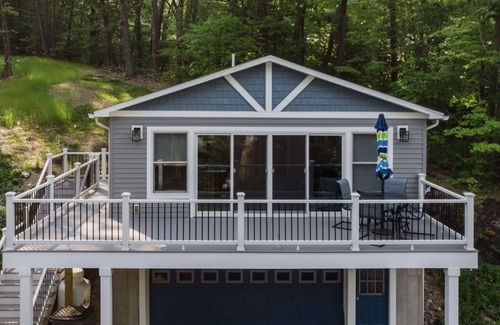 Hammondsport Apartment | New - stunning Keuka lake views. Minutes to wineries, breweries & distilleries