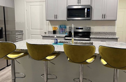 Wellington House | New Stunning Townhouse Near Disney