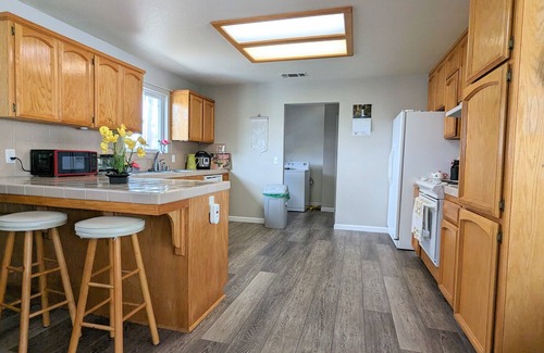 Mariposa House | New! 🌟 Stunning Views 🌟 Yosemite Hilltop Heaven