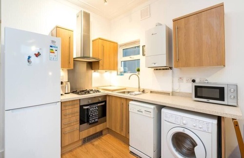 New Cross Apartment | NEW Stylish 1 Bedroom Flat with Garden | London