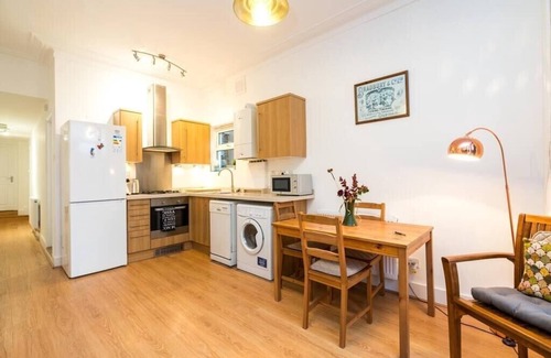 New Cross Apartment | NEW Stylish 1 Bedroom Flat with Garden | London
