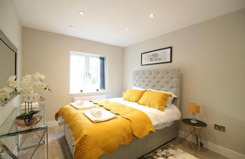 Farnham Common Apartment | NEW - Stylish 2 bed, Farnham Common