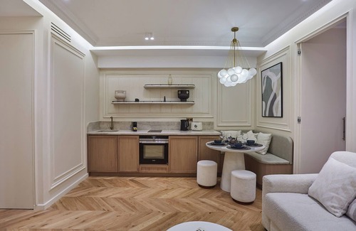 Quartier du Faubourg-Montmartre Apartment | New/suite Air-conditioned Opera/louvre/2 Bedrooms