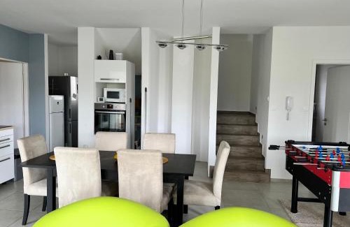 Balatonalmadi Apartment | ‘NEW’ Sunkissed Villa on the Old Hill