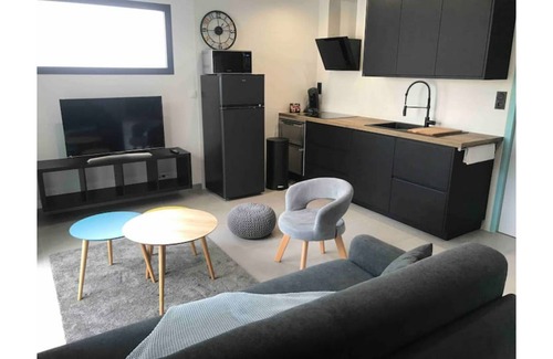 Bellevue House | New T2 first floor apartment