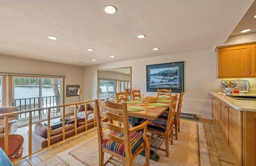 McCall House | New* Tamarack Bay Classic - Lakefront condo - dock - pool - beach