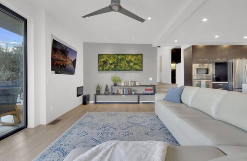 Mission Hills House | New! The Gem of Mission Hills: Luxury 5BR Home with Luxe Amenities and views"