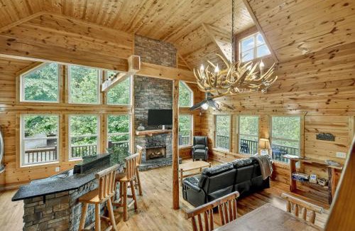 Sautee Nacoochee House | New The Hummingbird - MtnViews Hot Tub Game Room