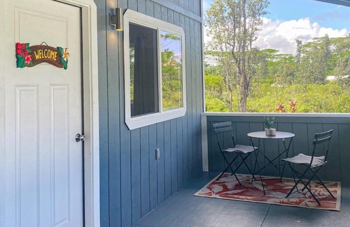 Keaau Apartment | NEW! The Lovely Hibiscus House, 2mi to Ocean!