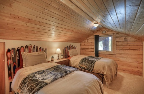 Pagosa Springs House | NEW The Wolf Den in Pagosa Springs