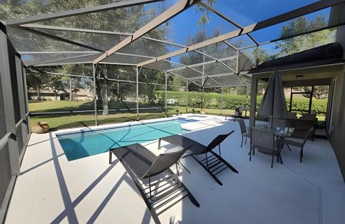Calabria House | New to Market Spacious Private Pool Retreat