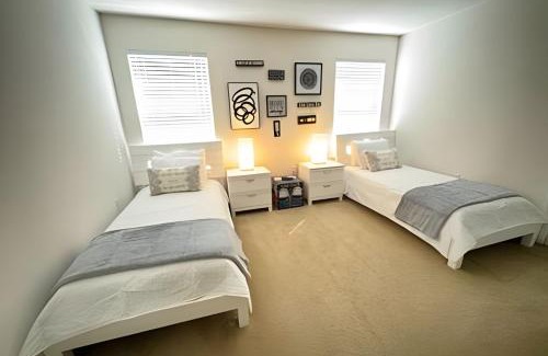 Calabria House | New to Market Spacious Private Pool Retreat