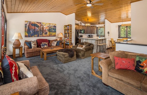 Big Sky Ski Chalet | New to Market! Stylish Big Sky Home