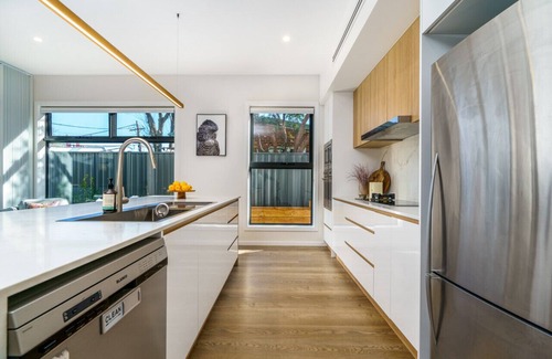 Ainslie Apartment | New to VRBO: New 4 bedroom city home with Tesla charger
