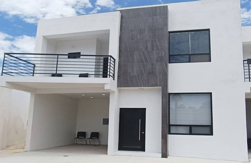 Ferrocarrilera Apartment | New Town Condo Casamar 1 near the beach