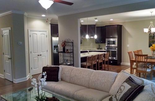Tyrone House | New Townhome On Private Wooded Lot. Convenient To Atlanta, Pinewood Studios