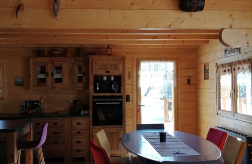 Jarrier Ski Chalet | New traditional chalet in a mountain village in the Alps.