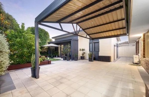 Morley House | New Tranquil Haven 2BR Guest House w/Spa