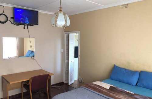 Greater Johannesburg Metropolitan Area House | New Trend Guesthouse