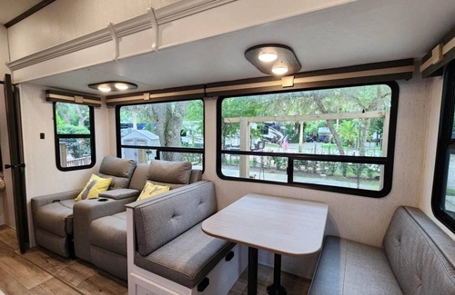 River Ranch Cottage | NEW! Trendy RV Rental at River Ranch w/Golf Cart 189