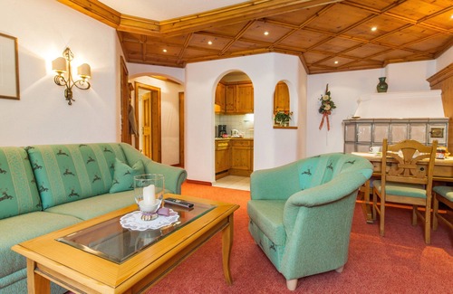 Ruhpolding Apartment | NEW - Unternberg 45 b. 50 sqm, balcony, kitchen, 1 bedroom, living room, max 4 pers, WLAN