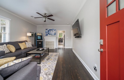 Hot Springs Cottage | NEW! UPTOWN Cottages - 2bed/1bath-new furnishings!