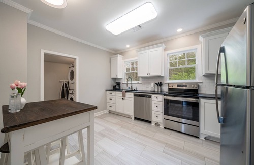 Hot Springs Cottage | NEW! UPTOWN Cottages - 2bed/1bath-new furnishings!