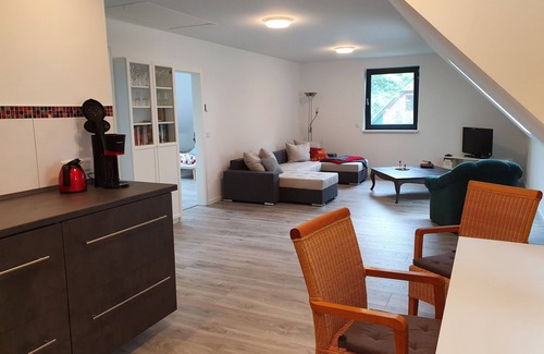 Plaaz Apartment | NEW! Vacation apartment Walnut Dream