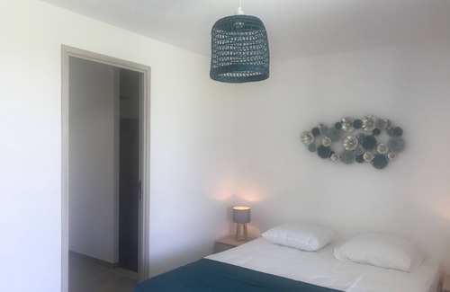Lozari House | New villa 4 + 1 bedroom 5 bath heated pool wifi