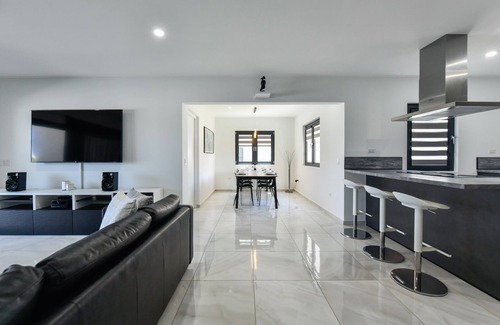 Boroncana Villa | New Villa Luel/3BR/Priv Pool/5 min to Palm Beach, New Villa Luel/3BR/Priv Pool/5 min to Palm Beach