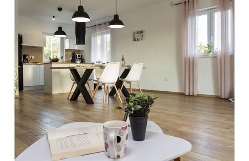 Medulin Villa | New villa Maris with private pool just 500m from beach