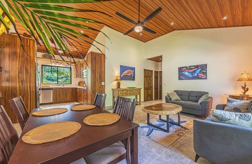 Playa Matapalo House | New Villa! well-appointed home-3 min walk to beach, near Manuel Antonio Quepos