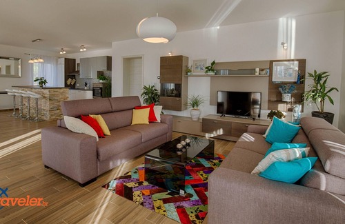 Marsici Villa | New villa with pool, garden full of Mediterranean plants, sea view, wine cellar
