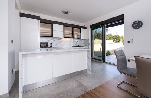 Risika Villa | New villa with pool, sandy beach, sea view - TRAVELER Reiseburo Krk- ID 2399