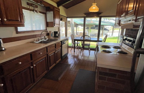 Suwannee House | New Waterfront 3/2 Fishing Oasis in Suwannee Town by the Gulf of Mexico