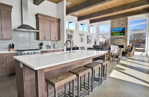 Lake Oconee House | NEW Waterfront Mid-century Modern Home with Heated Pool