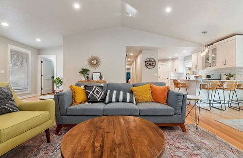 West Valley House | New West Boise home with hot tub / game room