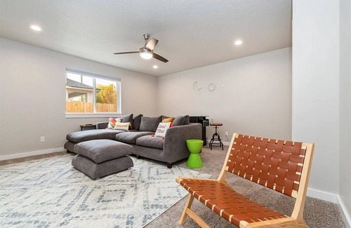 West Valley House | New West Boise home with hot tub / game room