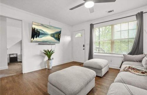 Atlanta House | NEW! West Midtown Home Near Attractions & Airport, 4BD 2BR
