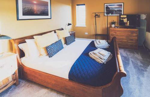 Torpoint House | New Wiggle Farmhouse