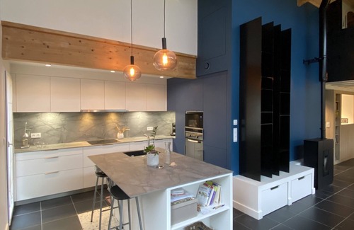 Kervan House | New wooden house located 1km from the beaches