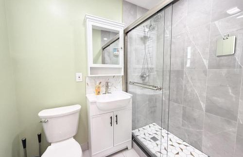 Union City Apartment | New York City Dreams - 10 Mins